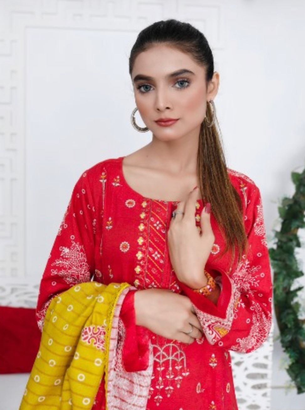 Ripple Collection Unstitched 3 Piece - Printed Embriodered Khaddar Suit