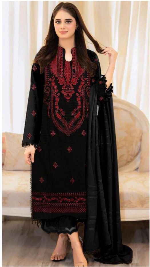 Maria B Dhanak Bana Dora Velvet Embroidered Luxury 3 Piece