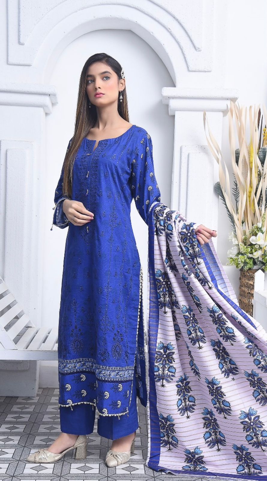 Ripple Collection Unstitched 3 Piece - Printed Embriodered Khaddar Suit