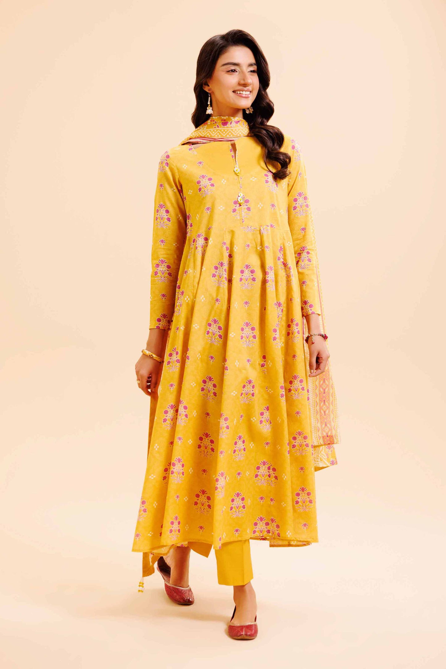 Nishat Unstitched 3 Piece | Printed Loose Fabric